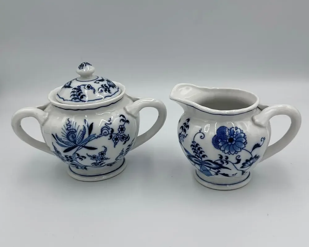 VTG Blue Danube Blue Onion Sugar and Creamer Set Ribbon Hallmark Logo